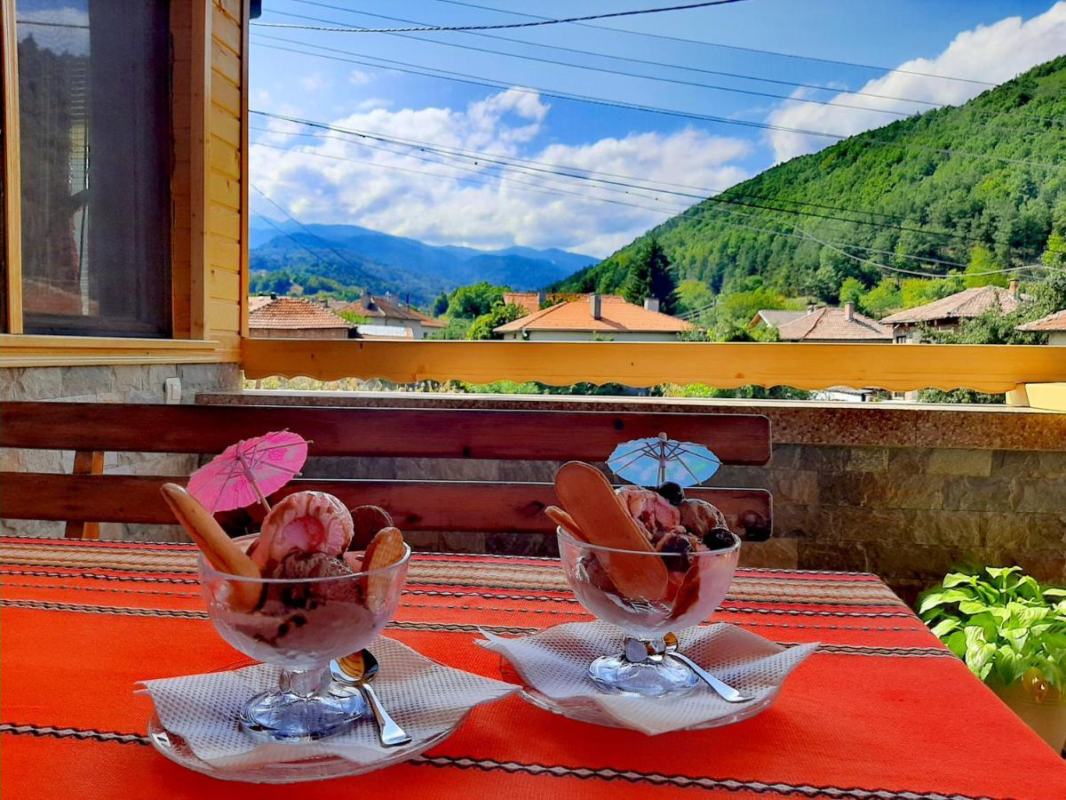 Kovacha Guest House Raduil Dış mekan fotoğraf